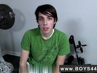 Fem gay facial Chris met the Bukkake Boys and he's definitely coming