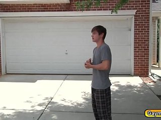 Dustin receives a hot blowjob by Johnny